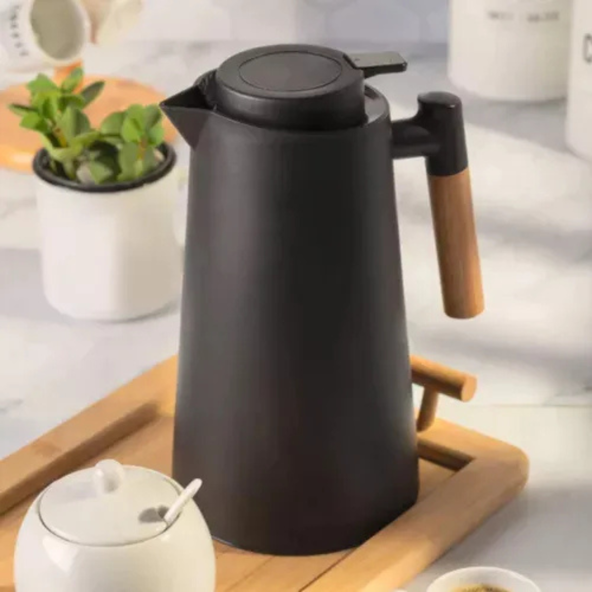 Kit Café Perfeito – Garrafa Térmica 1L Preta + Coador Inox Reutilizável